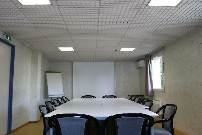 HOTEL HÔTEL RESTAURANT CLÉMENT ADER, MURET