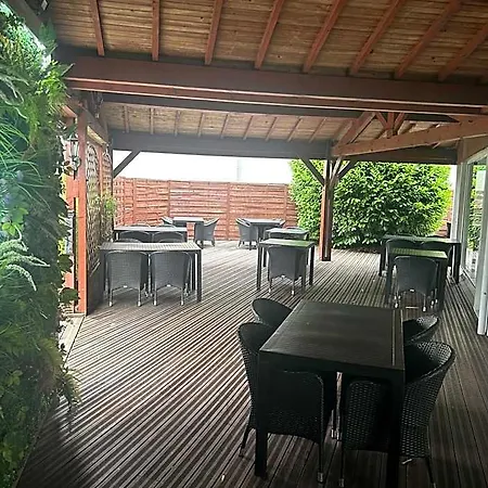 Restaurant Clement Ader Hotell