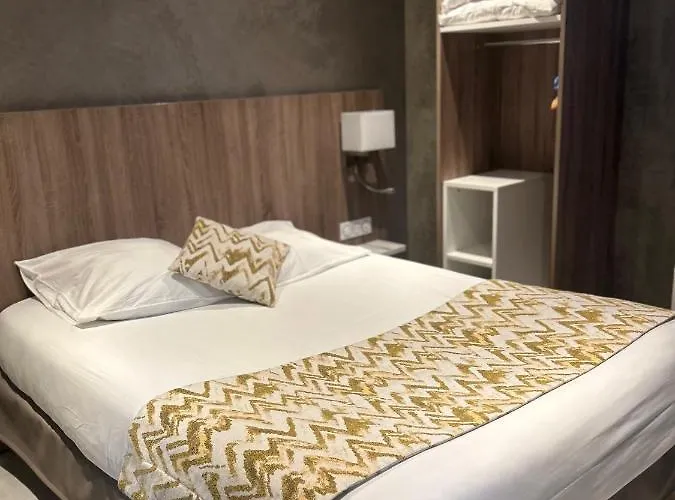 Restaurant Clement Ader Hotel 2*