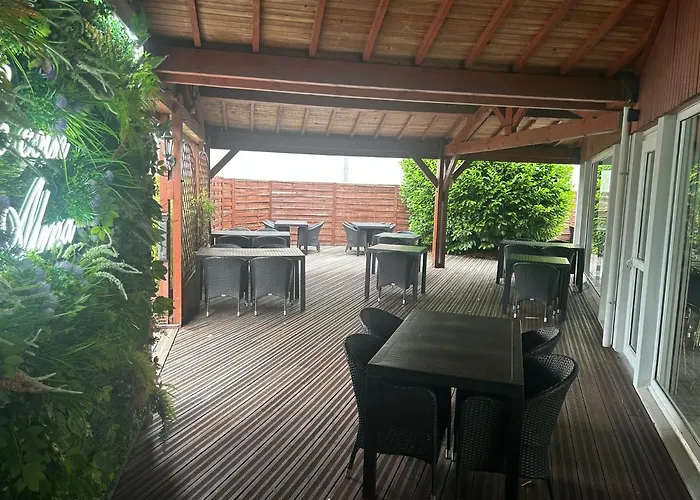 Restaurant Clement Ader Hotel 2*